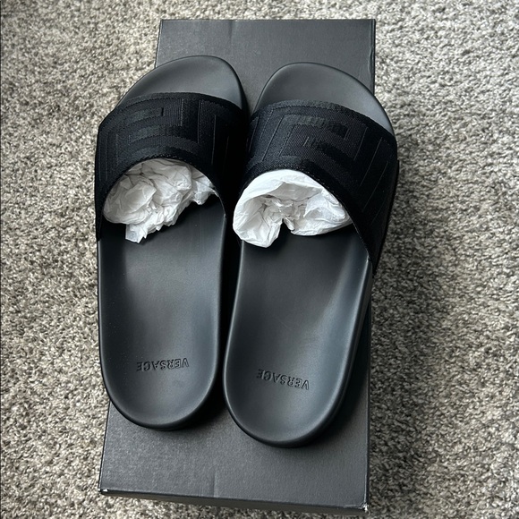 Versace Slides - Picture 3 of 4